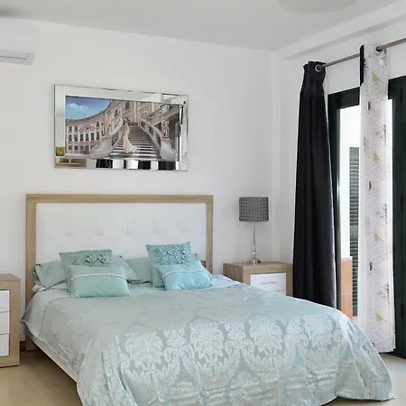 Casa Lottie - 5 Bed Private Pool Lanzarote * פלאיה בלנקה