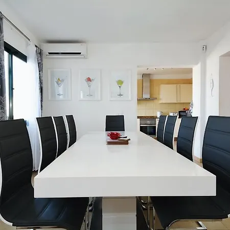 Casa Lottie - 5 Bed Private Pool Lanzarote וילה *
