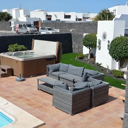 Casa Lottie - 5 Bed Private Pool Lanzarote Vila *